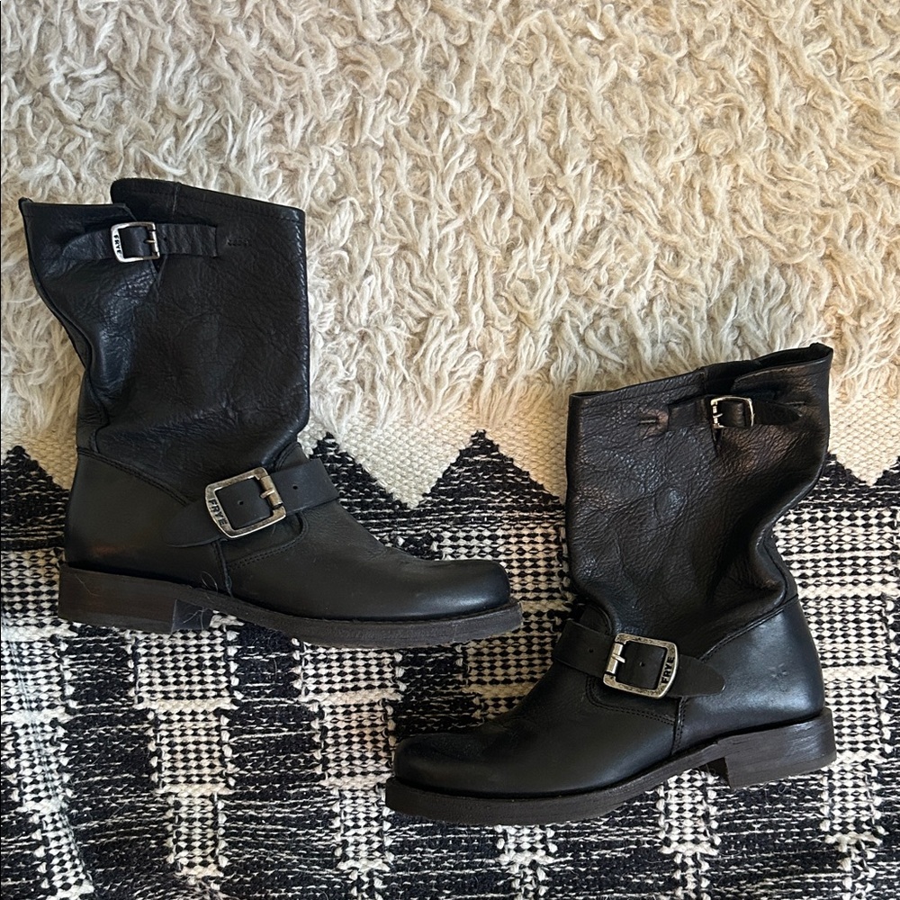 Frye Veronica Flex Short Moto Boots